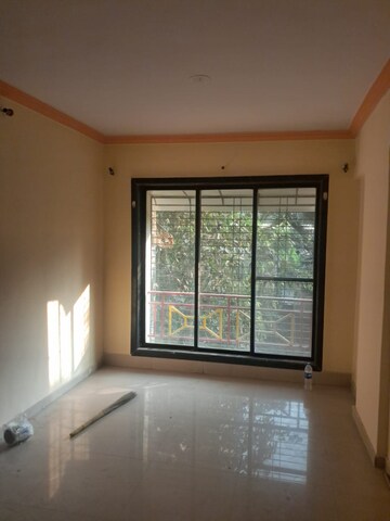 Room in 1.5 BHK Apartment at Dombivli West – for Rent