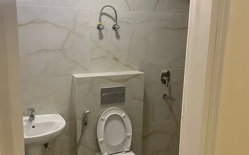 Bathroom in 3 BHK Builder Floor at Rohtas Summit, Vibhuti Khand – for Rent