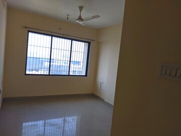 Room in 3 BHK Apartment at Shiv Om Complex, Powai – for Rent