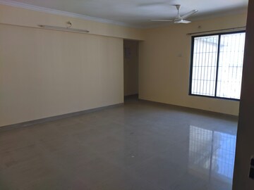 Room in 3 BHK Apartment at Shiv Om Complex, Powai – for Rent