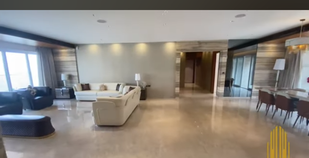 5 BHK + Extra Room Apartment For Sale in Raunak Viraj Tower 