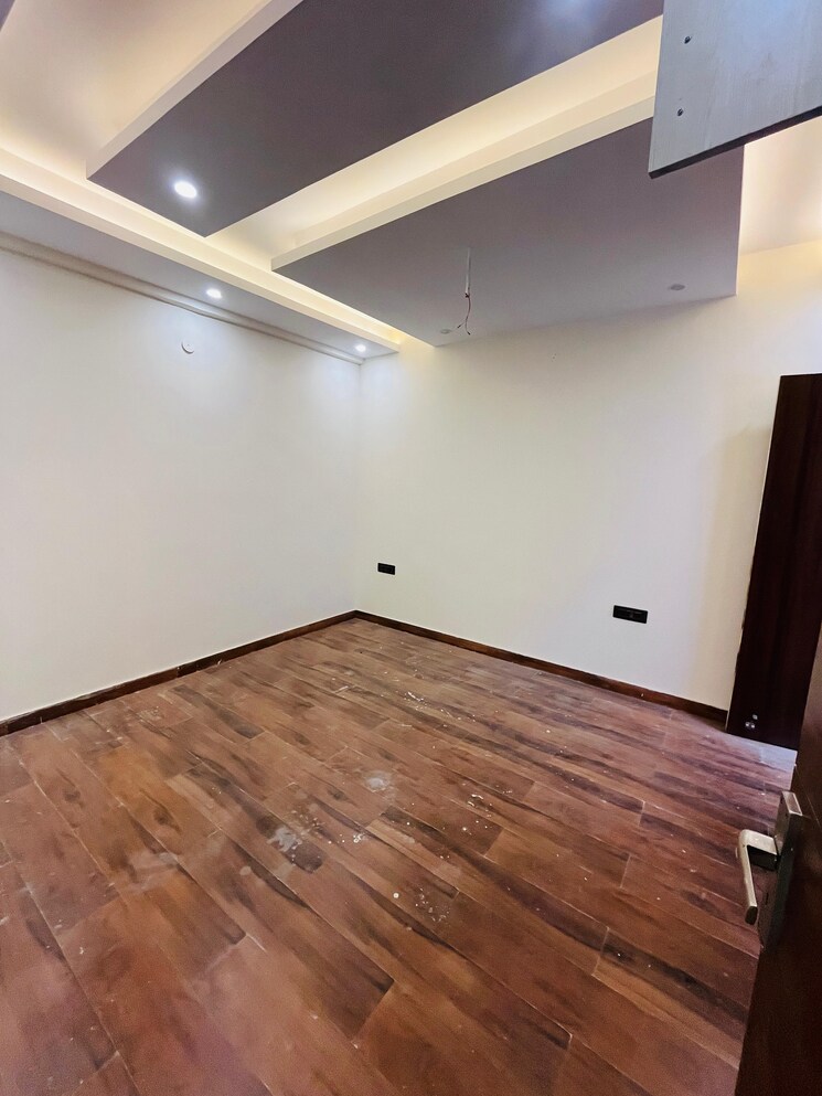 Room, gms road 3 Bedroom 90 Sq.Yd. Independent House In Gms Road Dehradun 8244773