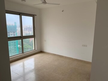 Room in 2 BHK Apartment at Hiranandani Zen Atlantis, Powai – for Rent