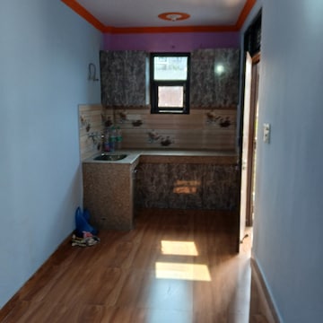 Parking in 1 BHK Independent House at Sector 12 – for Rent