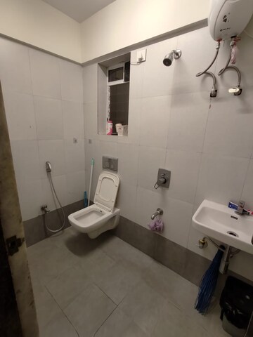 Master Bedroom in 2 BHK Apartment at Platinum Life, Andheri West – for Rent