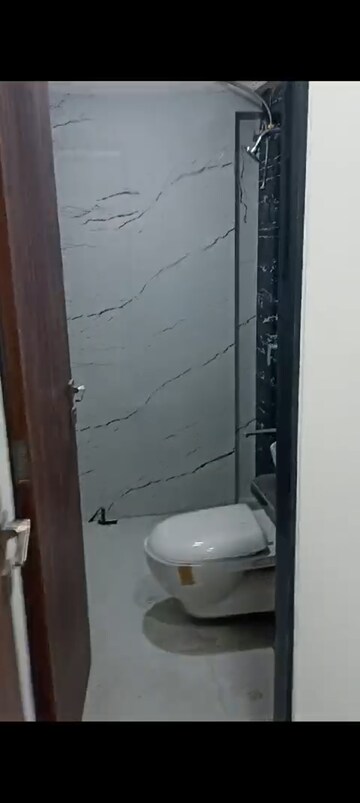 Bathroom in 3 BHK Apartment at Sanghvi Infenia, Santacruz East – for Rent