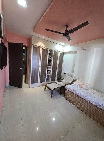 Living Room in 3 BHK Apartment at Sai Prasad CHS Bandra East, Bandra East – for Rent