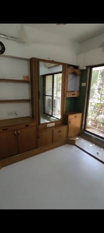 Room in 3 BHK Apartment at Pooja Enclave Kalina, Kalina – for Rent
