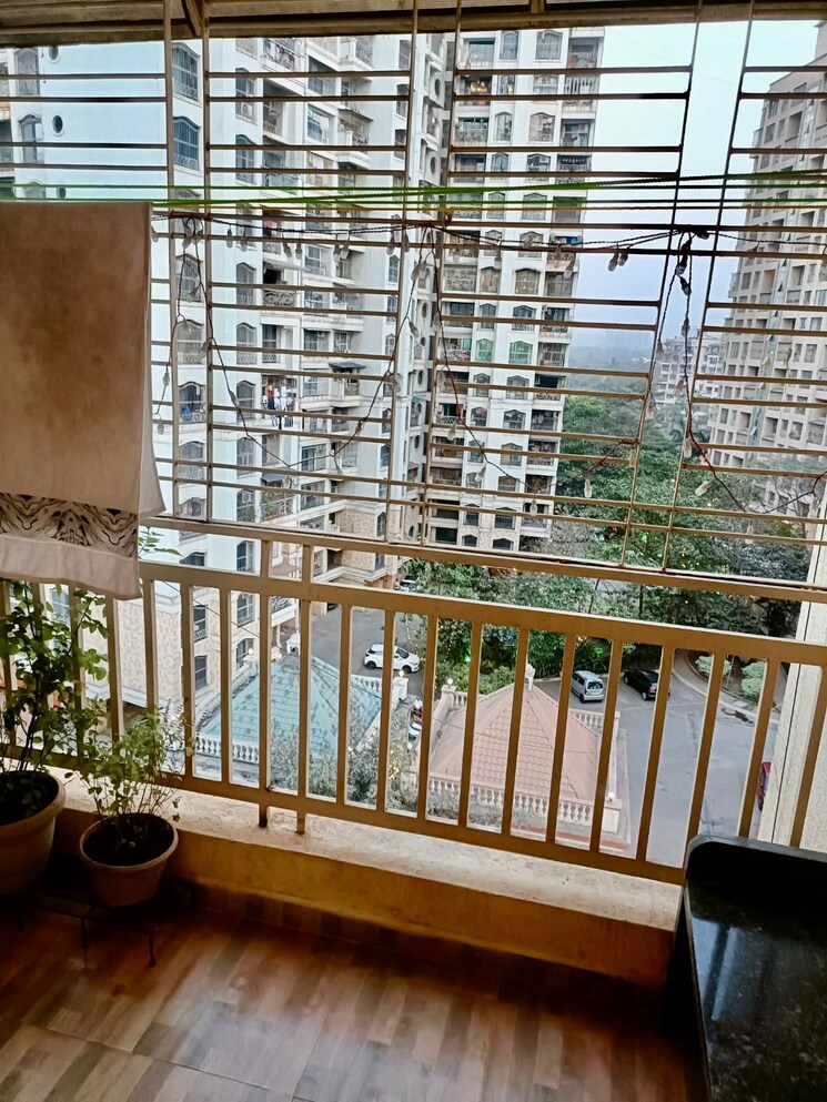 Balcony, mohan-heights 5 Bedroom 5000 Sq.Ft. Independent House In Kalyan West Thane 8245285