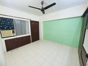 Room in 3 BHK Apartment at Sagar Darshan Towers, Nerul – for Rent