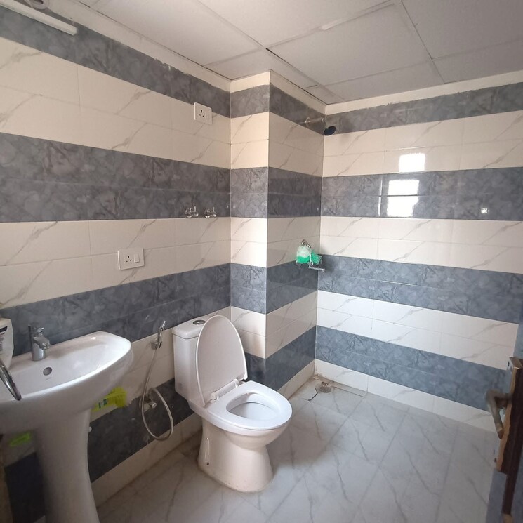 Bathroom, amrapali-zodiac 3 Bedroom 1325 Sq.Ft. Apartment In Sector 120 Noida 8245376