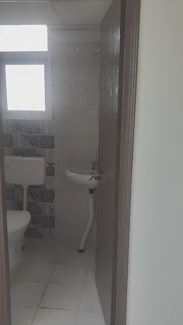 Bathroom, khamla 3 Bedroom 1600 Sq.Ft. Apartment In Khamla Nagpur 8245542