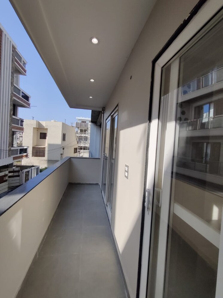 Balcony, gms road 3 Bedroom 1500 Sq.Ft. Builder Floor In Gms Road Dehradun 8245447