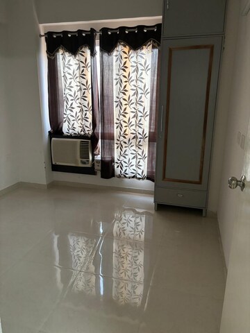 2 BHK Apartment For Rent in ROF Aalayas, Sector 102