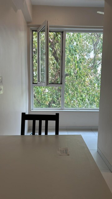 Room in 3 BHK Apartment at Bestech Park View Grand Spa, Sector 81 – for Rent