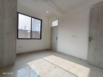 Room in 1 BHK Builder Floor at Mehrauli – for Rent