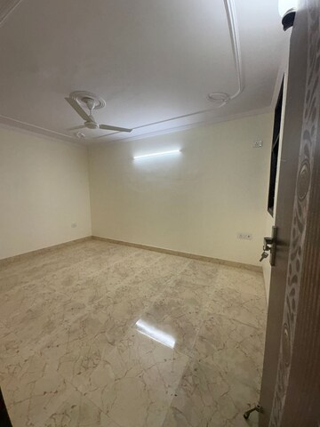 Room in 2 BHK Builder Floor at Malviya Nagar – for Rent