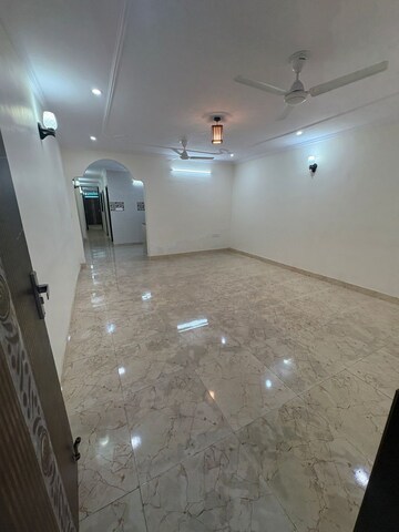 Room in 2 BHK Builder Floor at Malviya Nagar – for Rent