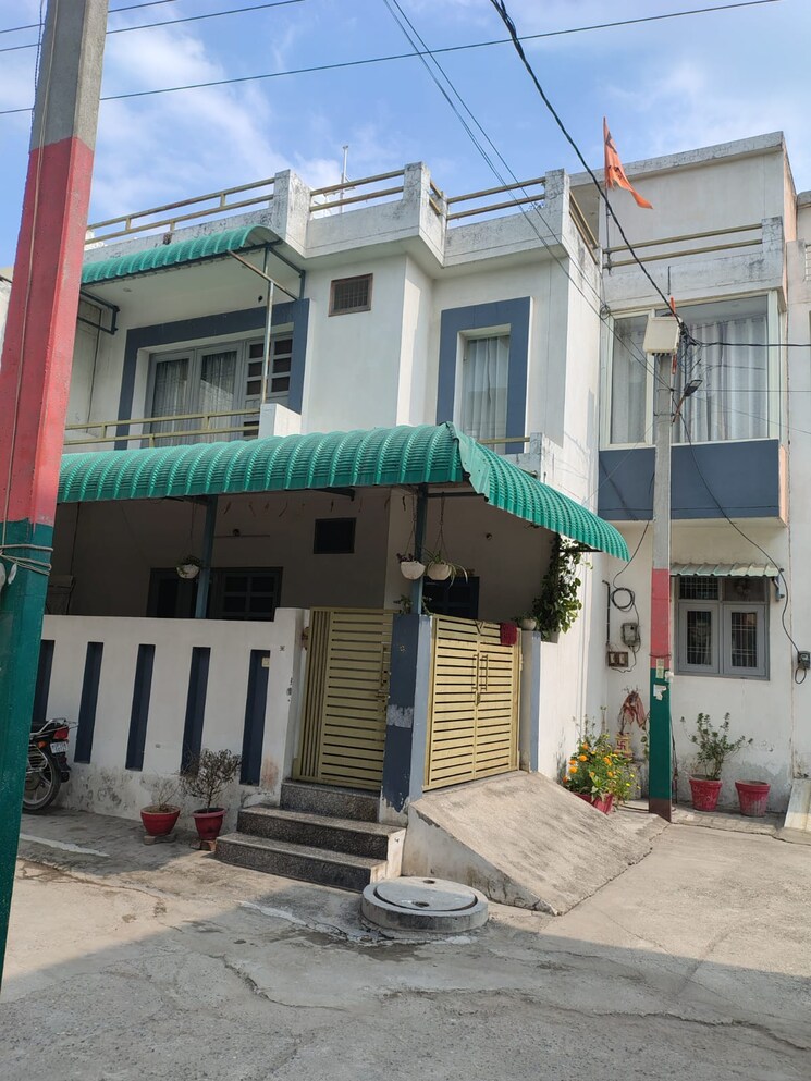 Exterior View, pallav puram phase 2 5 Bedroom 100 Sq.Yd. Independent House In Pallav Puram Phase 2 Meerut 8245799