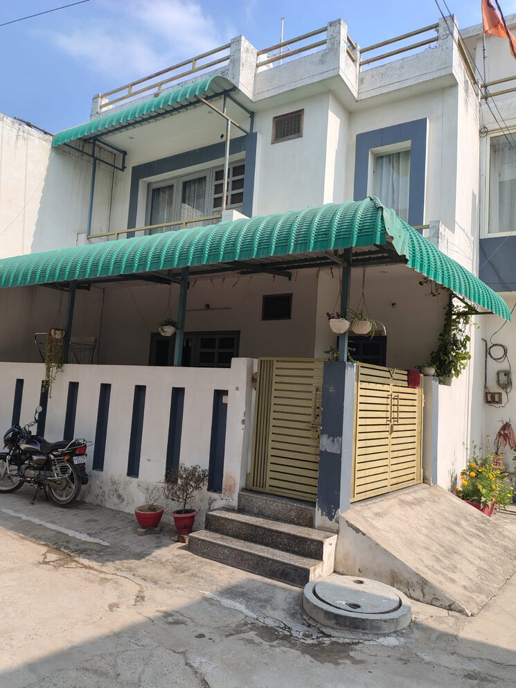 Exterior View, pallav puram phase 2 5 Bedroom 100 Sq.Yd. Independent House In Pallav Puram Phase 2 Meerut 8245799