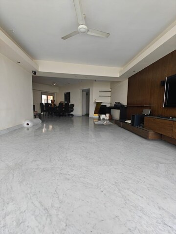 Parking in 3 BHK Apartment at Jolly Maker Apartment, Cuffe Parade – for Rent
