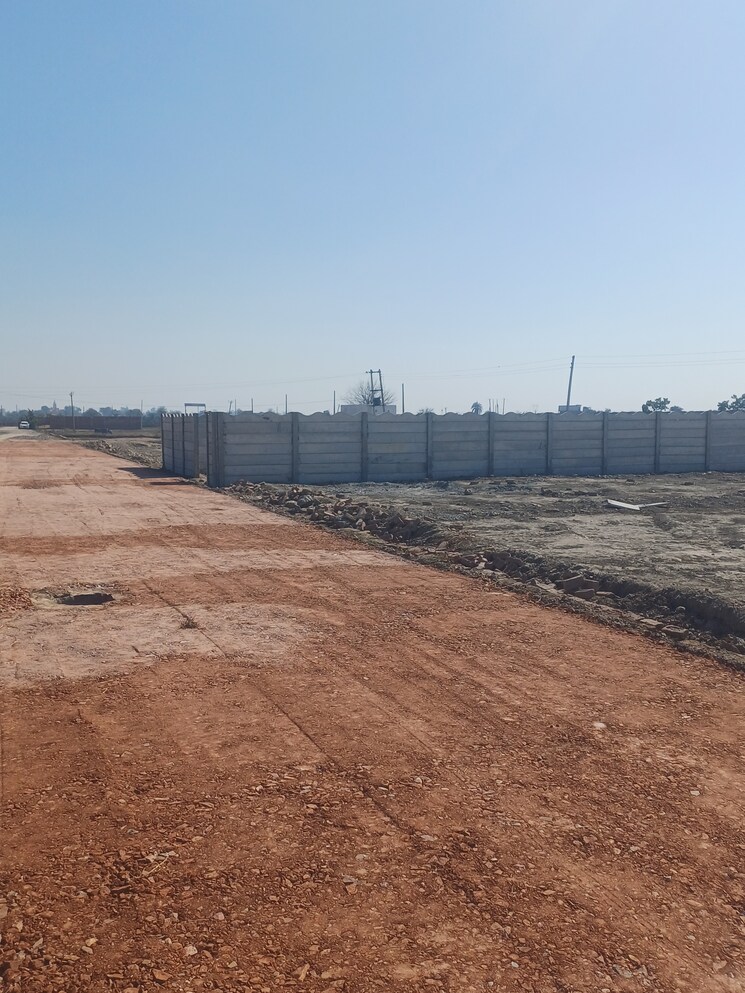 undefined, jewar  561 Sq.Yd. Plot In Jewar Greater Noida 8245818