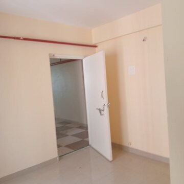 Room in 1 BHK Apartment at New Ashok Nagar – for Rent