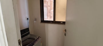 Furnished Amenities in 1 BHK Apartment at Ashirwad Tower, Andheri West – for Rent