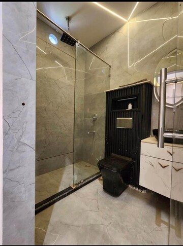 Kitchen in 1.5 BHK Builder Floor at Ansal Plaza Sector-23, Sector 23 – for Rent