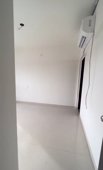 Furnished Amenities in 1 BHK Apartment at Crystal Armus, Chembur – for Rent