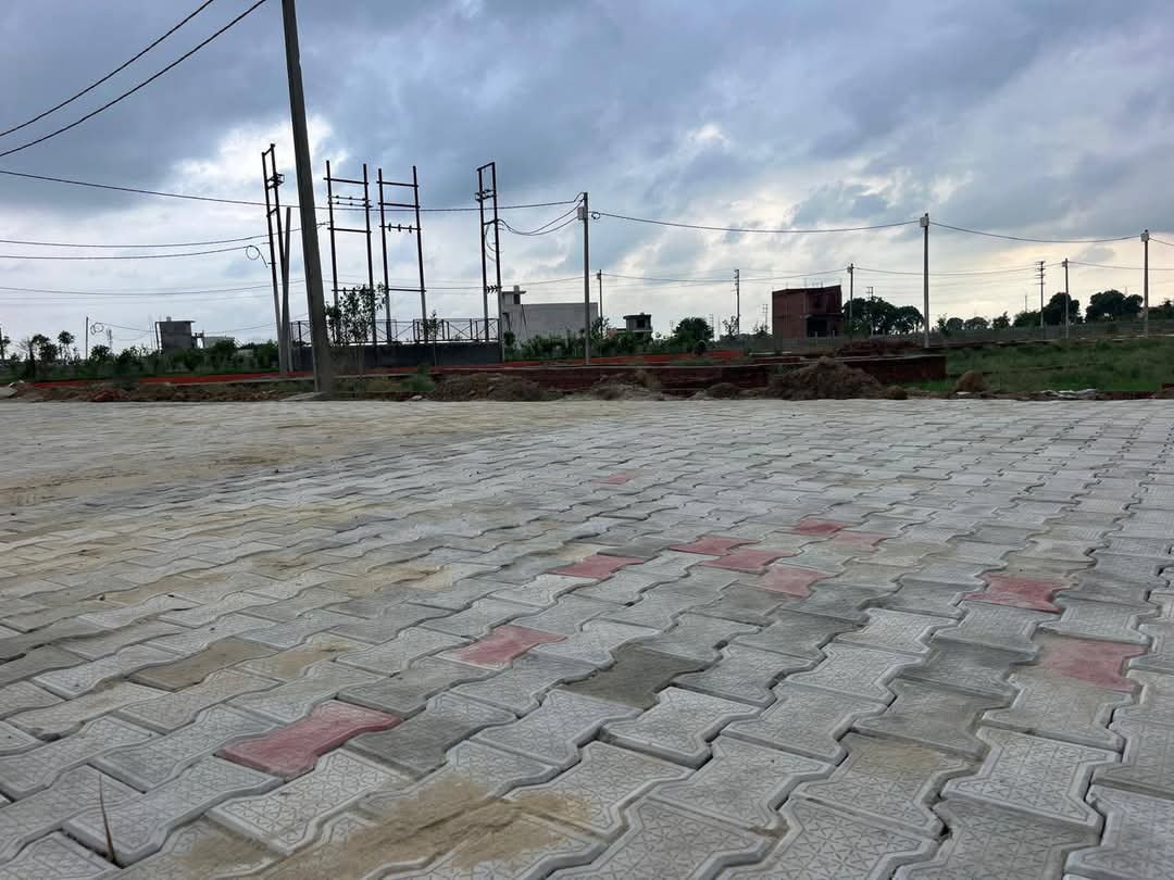 Plot For Sale in Sai Dham Apartments Kulesara