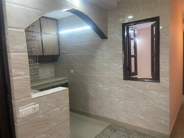 Room in 2 BHK Builder Floor at Lajpat Nagar ii – for Rent