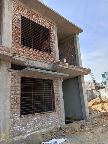 3.5 BHK Villa – Exterior View View at Kingson Green Villa, Sector 16 Greater Noida - for Sale