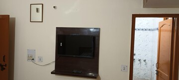 Furnished Amenities in 1 BHK Apartment at Sector 40 – for Rent