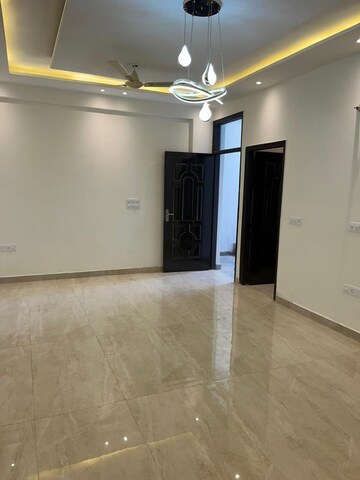 Room in 3 BHK Builder Floor at Dhakoli Village – for Sale