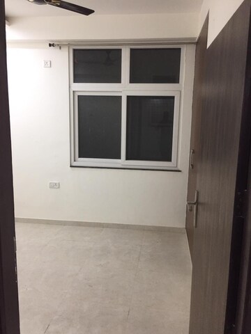 Room in 3 BHK Apartment at Sector 9, Dwarka – for Sale