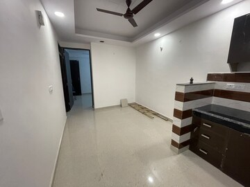 Staircase in 1 BHK Apartment at Maidan Garhi – for Rent