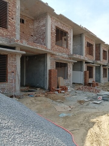 3.5 BHK Villa – Exterior View View at Kingson Green Villa, Sector 16 Greater Noida - for Sale