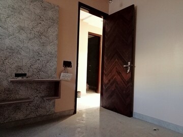 Room in 2 BHK Builder Floor at Mahavir Enclave 1 – for Rent