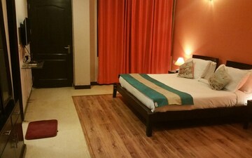 3 BHK Builder Floor For Rent in Greater Kailash Part 3
