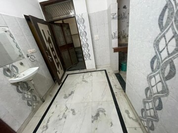Balcony in 2 BHK Apartment at Maidan Garhi – for Rent