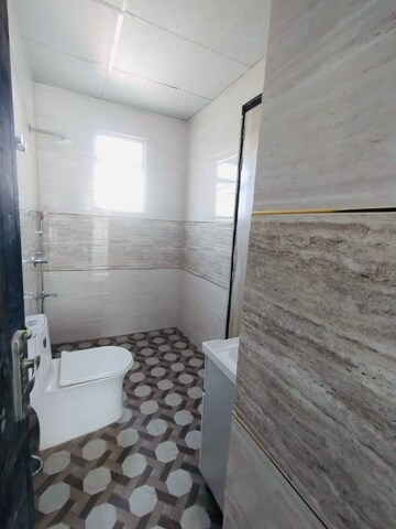 Bathroom in 3 BHK Apartment at Sector 52 – for Rent