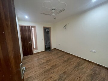 Room in 2 BHK Apartment at Maidan Garhi – for Rent