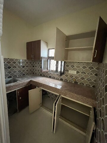Kitchen in 2 BHK Apartment at Maidan Garhi – for Rent