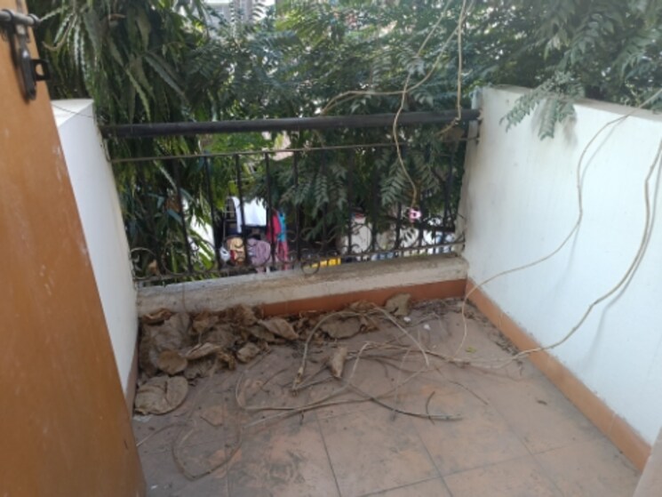 Balcony, unitech-south-city-ii 3 Bedroom 1450 Sq.Ft. Builder Floor In Sector 50 Gurgaon 8246676