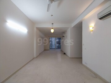 Room in 3 BHK Builder Floor at Sunstar Floors, Sector 51 – for Rent