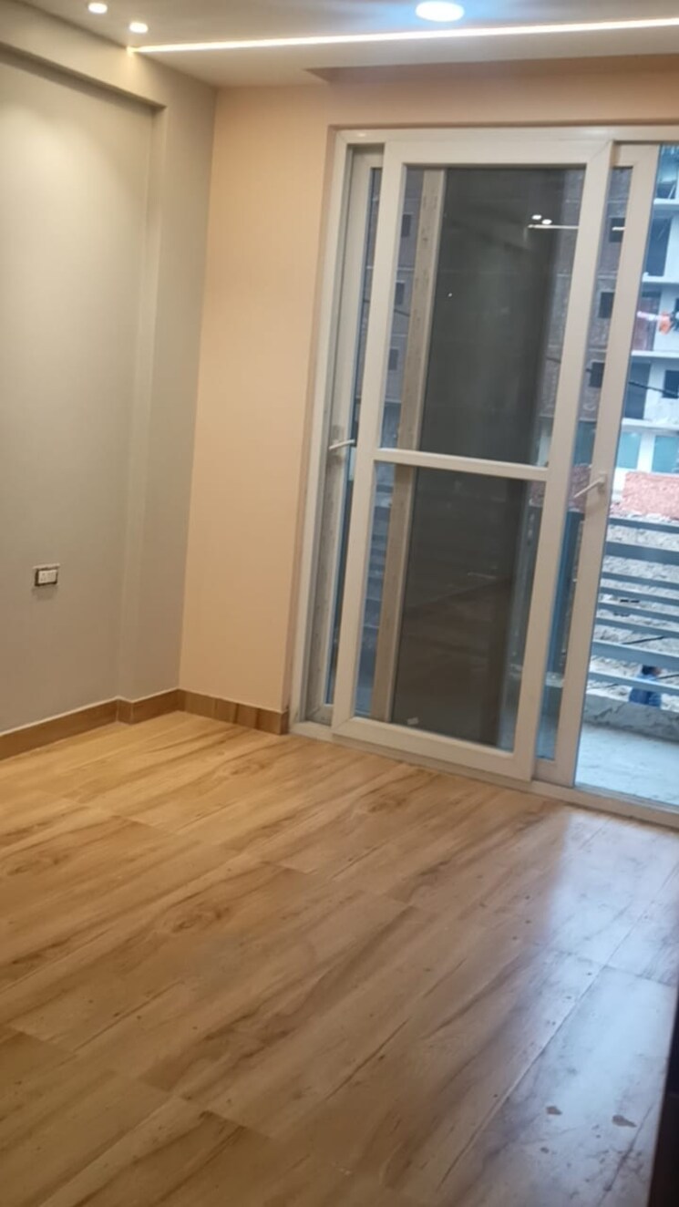 Room, noida central 3 Bedroom 1754 Sq.Ft. Builder Floor In Noida Central Noida 8246675