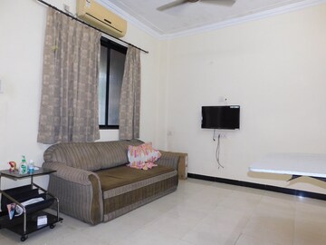 Living Room in 2 BHK Apartment at Wadala – for Rent