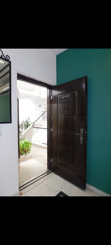 2 BHK Builder Floor For Rent in Chittaranjan Park