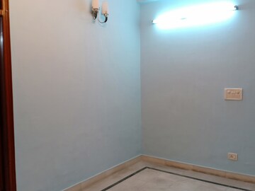 Room in 2 BHK Apartment at Khirki Extension – for Rent
